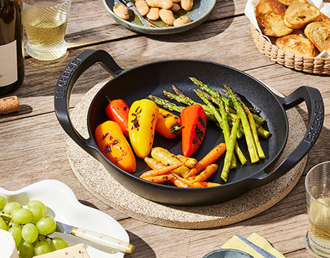 Skillet Redonda com Alças Alpine 25cm Matte Black | Le Creuset