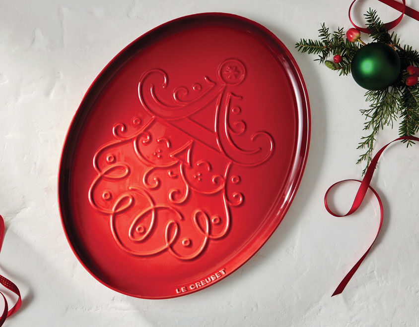 Bandeja Oval Noel Vermelho 35 cm | Le Creuset® Brasil - Site Oficial