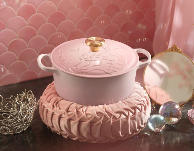 Panela Redonda Signature Glinda Wicked Collection, view 2