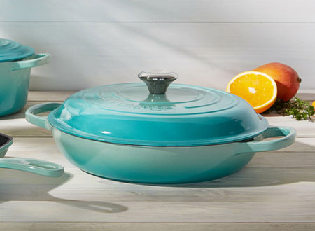 caçarola buffet cool mint na mesa