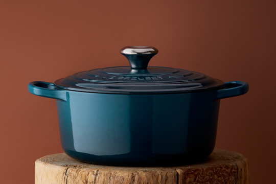 cast iron cookware in meringue